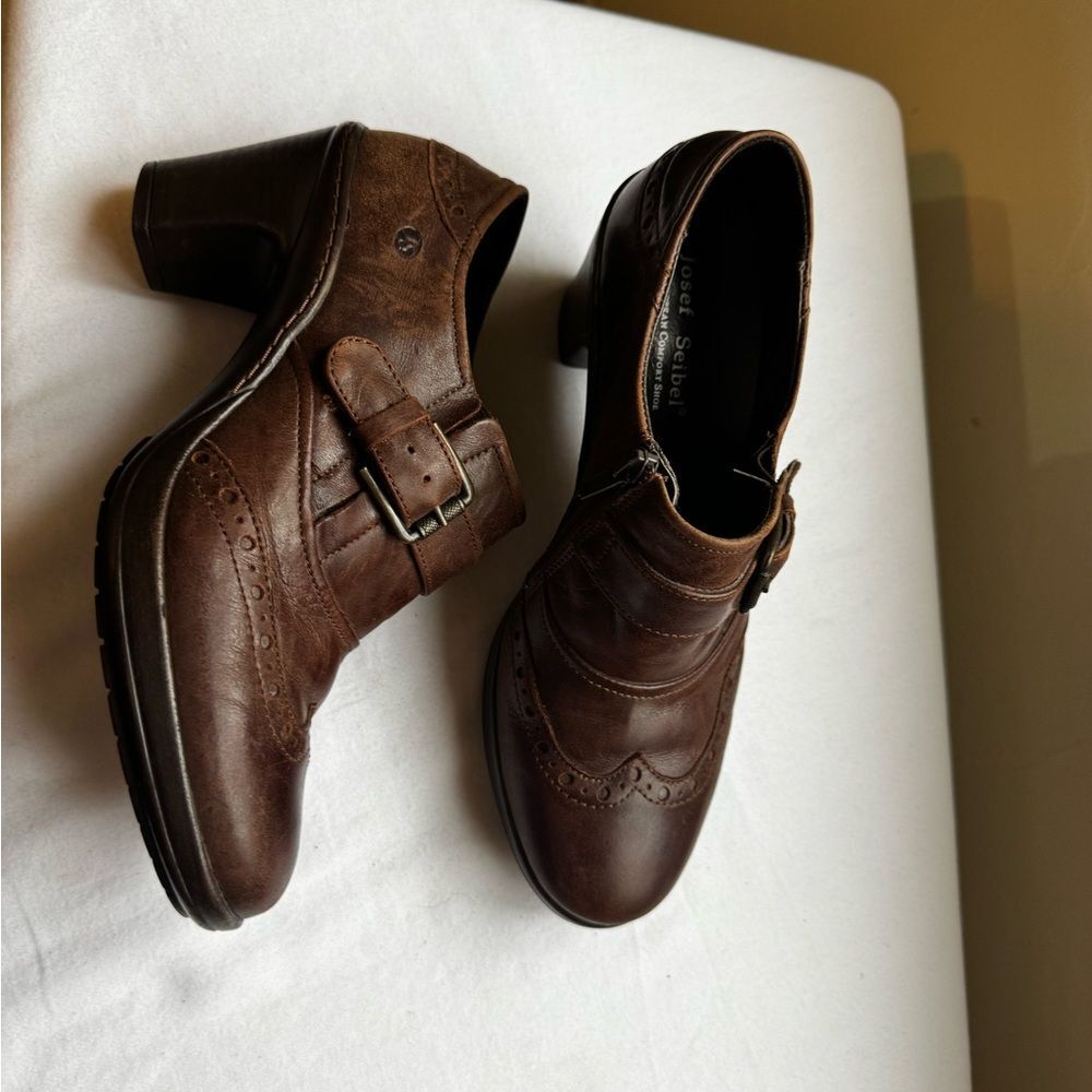 Josef Seibel Women's Brown Leather Brogue Ankle Boots. Size EU 38 USA 7-7.5